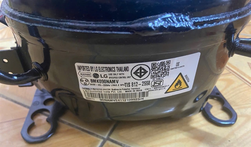 MÁY NÉN TL BMK090NAMV