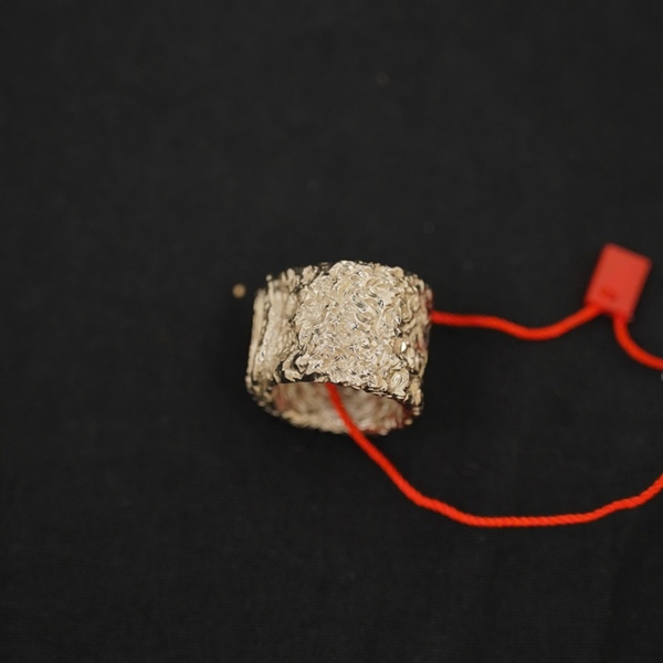 Nhẫn Balenciaga bạc KG+