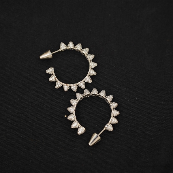 Bông tai Eddie Borgc bạc chữ C đính đá KG+