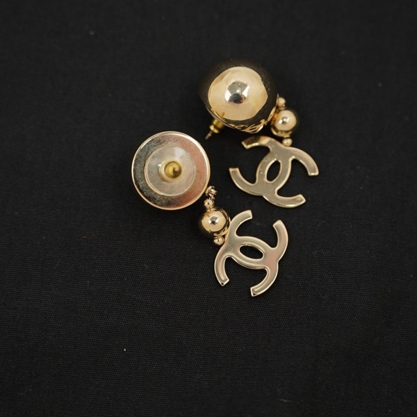 Bông tai Chanel bạc KG+