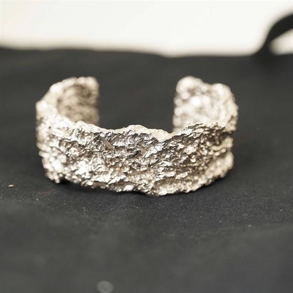 Vòng tay Balenciaga bạc KG+