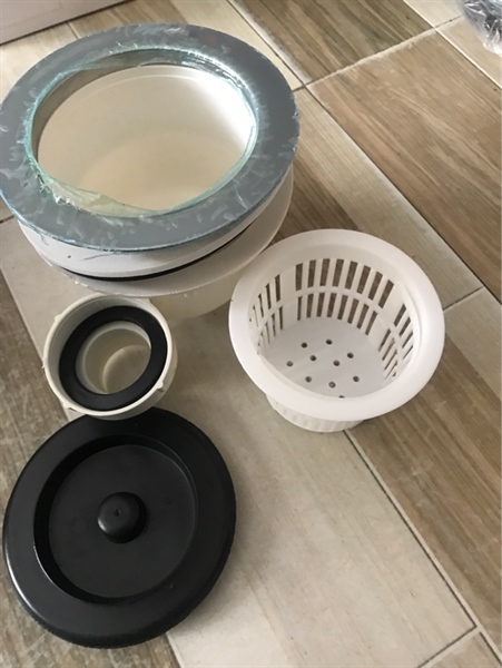 Phễu thoát nước bồn gội