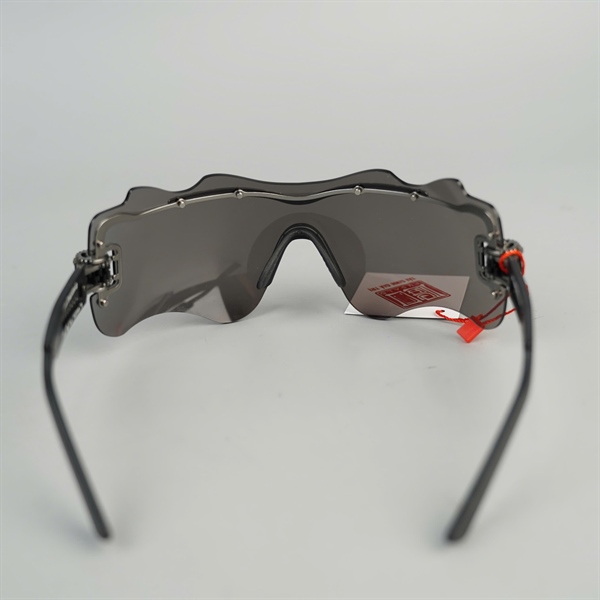 Kính Kuboraum đen Maske E16 BB (144-145) KG+