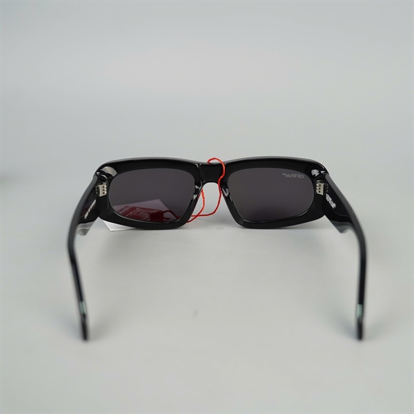 Kính Off White đen OERI078 1007 (54-19-145) KG+