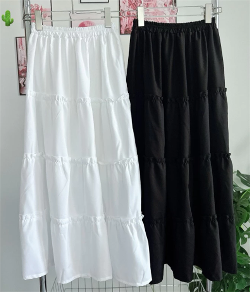 Chân váy midi 4 tầng có quần bảo hộ