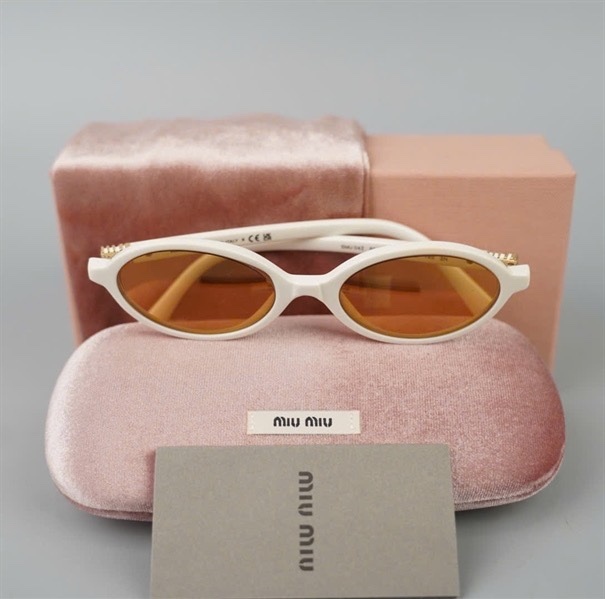 Kính Miu Miu SMU04Z 142-40D (50-18-140) KG+