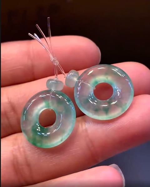 Phong thủy bông tai cẩm thạch xanh nhạt (859434) +