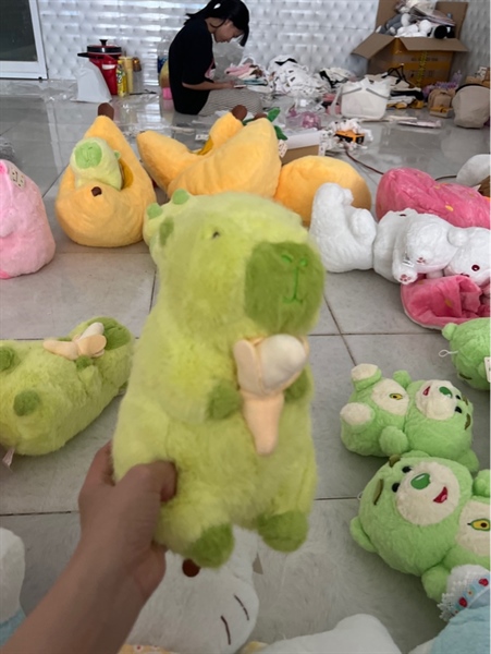 Gấu capy ôm chuối