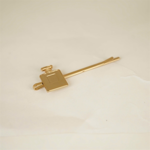 Kẹp tóc Chanel chai rượu +