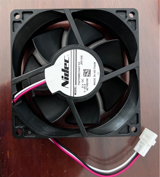 QUẠT MÁY NÉN NR-CW530X