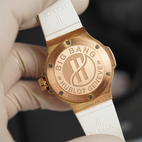 Đồng hồ Hublot mặt tròn dây trắng (890576) sz42 KG+