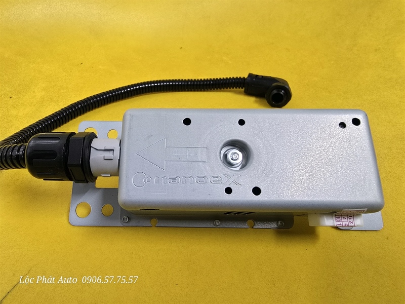 NanoeX hệ thống tạo ion âm trên xe LEXUS