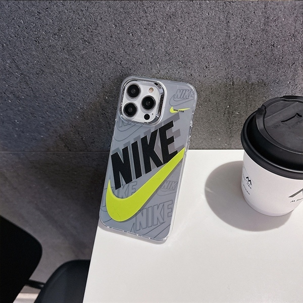 Case NIKE Xanh Neon Nền Trắng - 15PROMAX