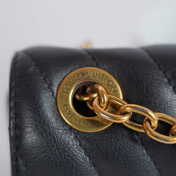 Túi LV Wave đen sz21 KG+