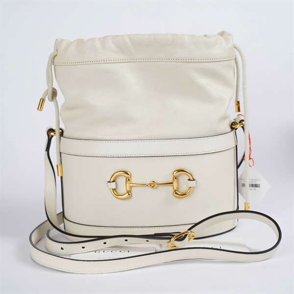 Túi GG Bucket trắng (002118-000926) sz22 KG+