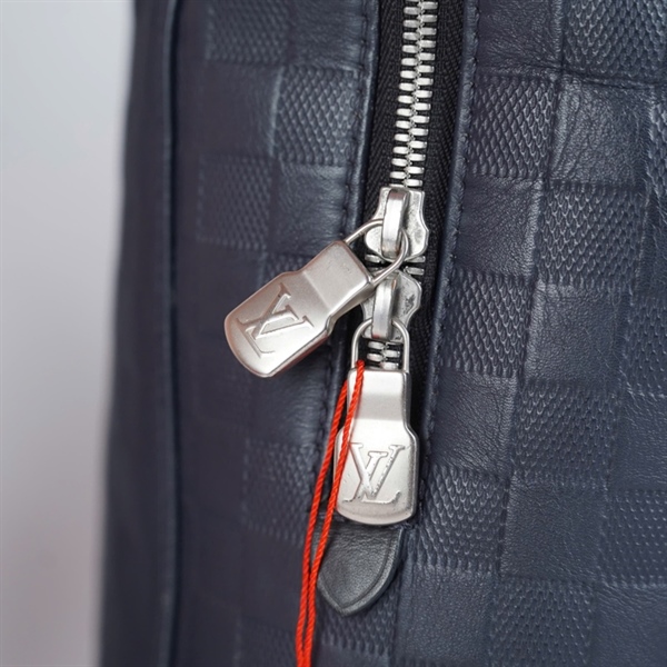 Balo LV ô vuông đen KG+