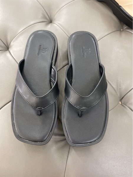 Bánh mì kẹp - đen