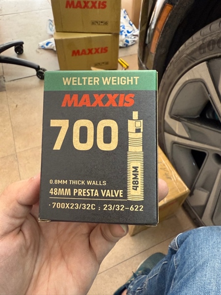 Săm maxxis 700c màu xanh siêu nhẹ