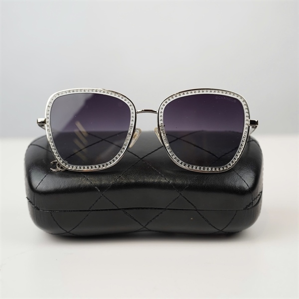 Kính Chanel gọng bạc viền đá CH4279 C39573 (58-14-140) KG+