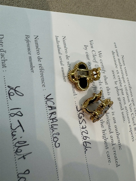 Bông tai Vancleef size vintage màu đen +