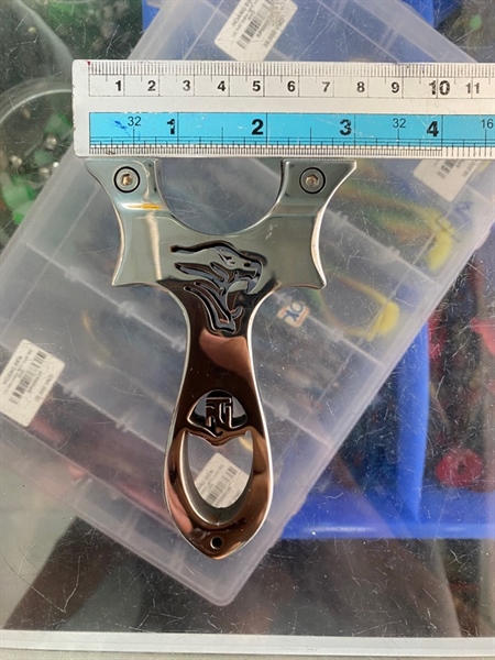 Ná Kim Loại Hổ lướt