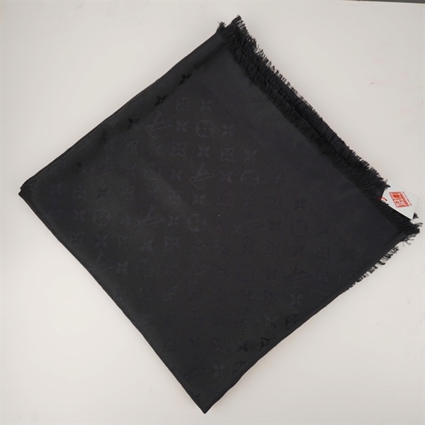 Khăn LV hoa đen +