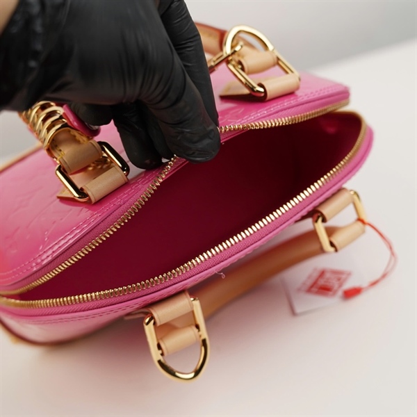 Túi LV Alma hồng kèm kẹp tóc sz23 +