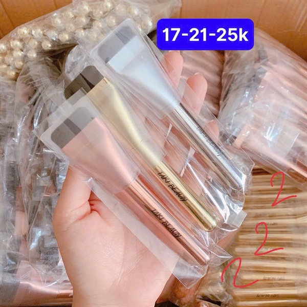 CỌ TÁN KEM NỀN KAKI BEAUTY