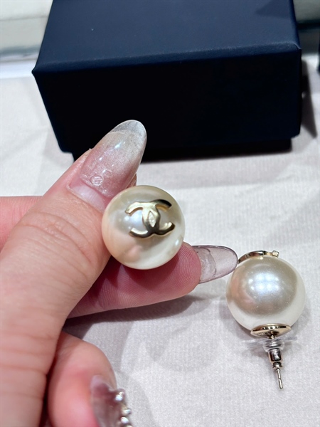 Hoa tai CHANEL Big Pearl CC ngọc trai to 2cm