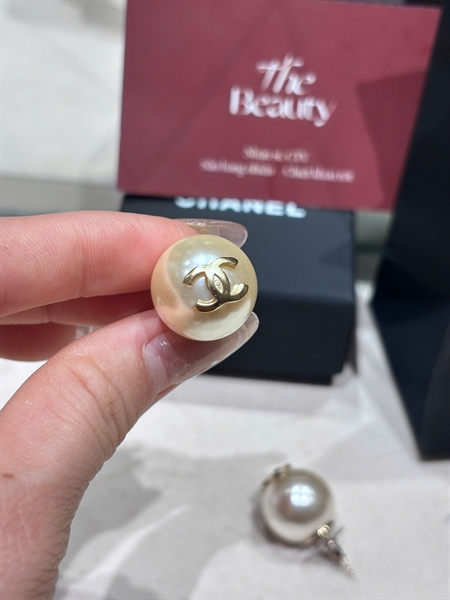 Hoa tai CHANEL Big Pearl CC ngọc trai to 2cm