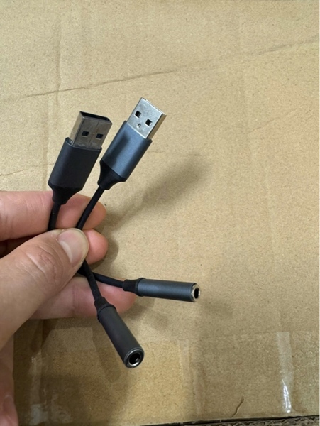 Jack chuyển tai nghe USB sang 3.5 có míc