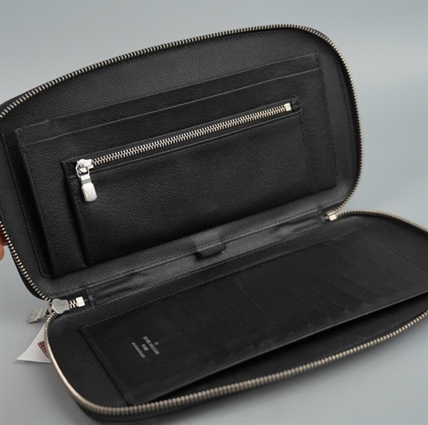 Túi LV Clutch đen (MI2141) sz27 (LT) KG+