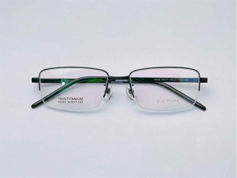 Gọng Titan 300 + hộp C.O prime mã 92022