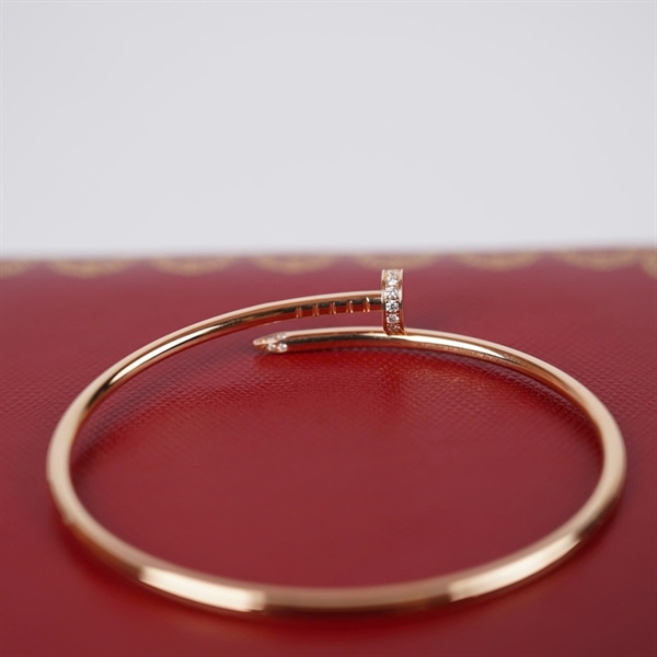 Vòng tay Cartier đinh vàng đính đá (337BUC) KG+