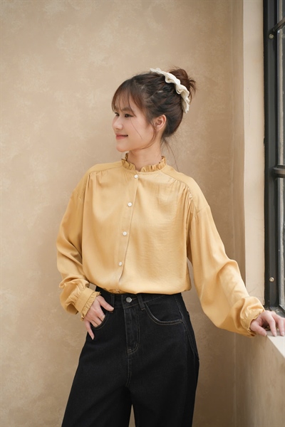 Sơ Mi Lụa Cổ Bèo Nhún Vai