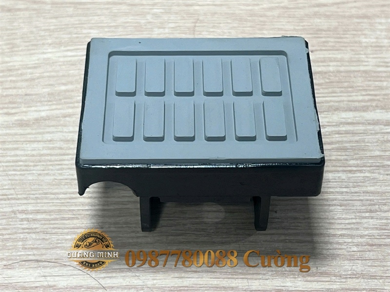 Miếng băng tải máy dán cạnh 79x61mm