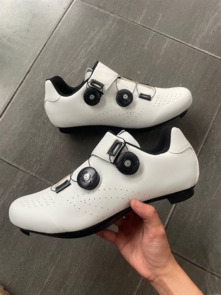 giày Cá SPEED - 2 Khóa Vặn - Sz 40 - Màu Trắng (đôi)
