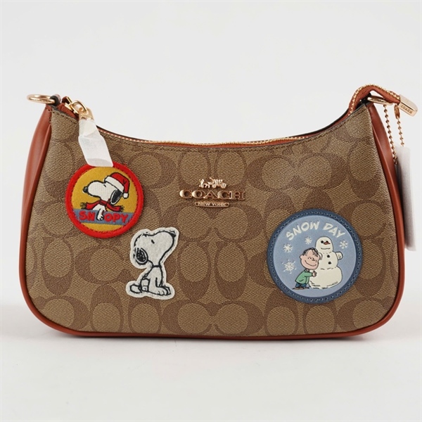 Túi Coach nâu in họa tiết kèm 2strap sz24+