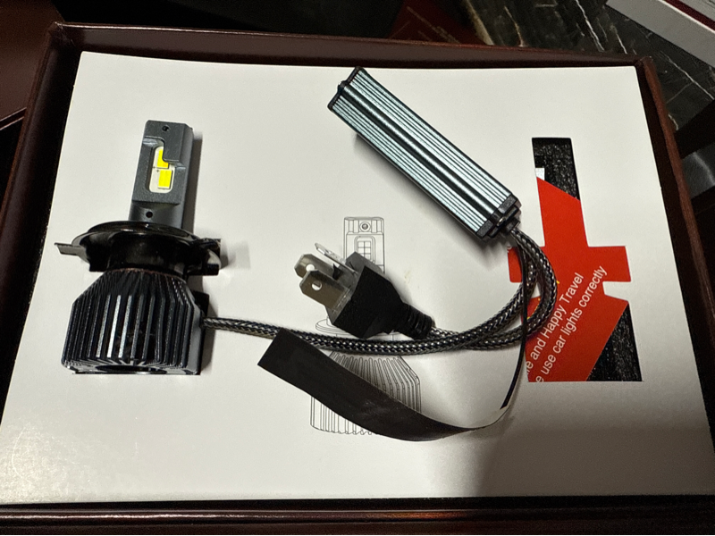 BÓNG LED H4 AI
