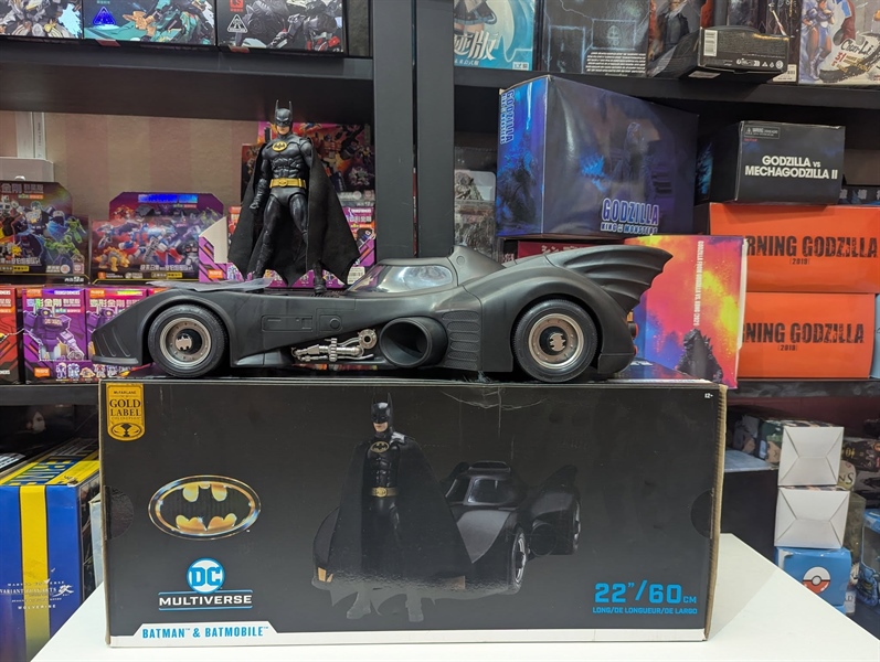 Mua bán (2ND)MCFARLANE DC BATMAN & BATMOBILE (1989) GOLD LABEL