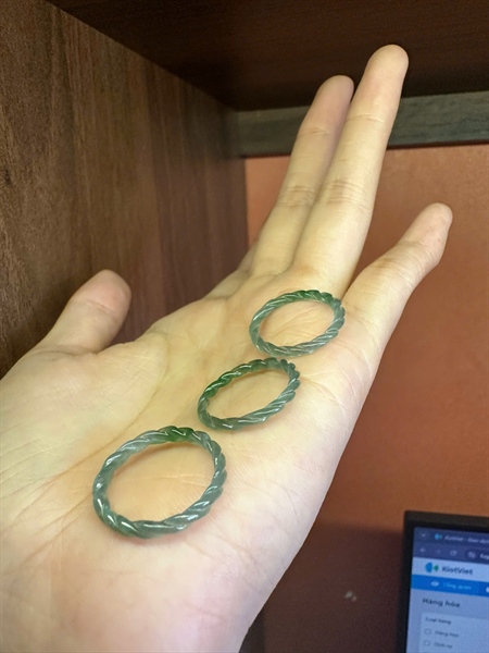 Nhẫn lam băng wuatamal +