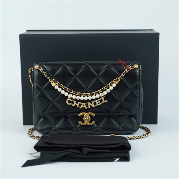 Túi Chanel C19 đen dây đính charm (XG5XE295) sz22 +