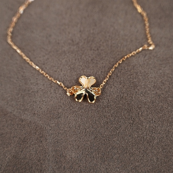 Vòng tay Van Cleef hoa đỏ (JC861071) (LN) KG+