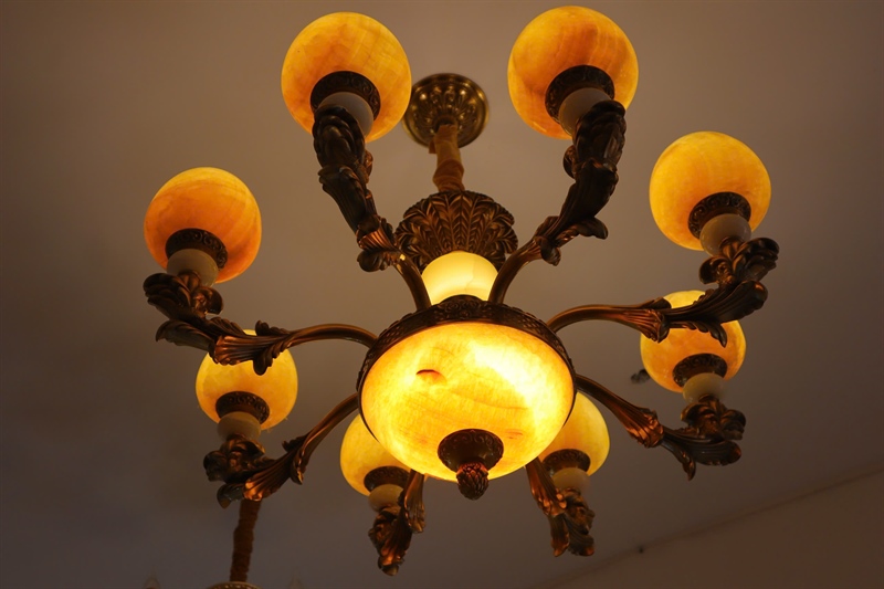 Đèn tân cổ điển