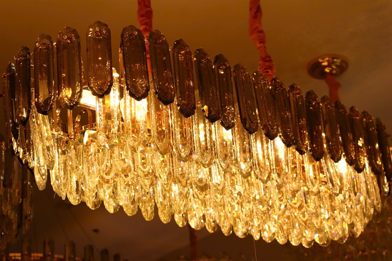 Đèn pha lê bàn ăn