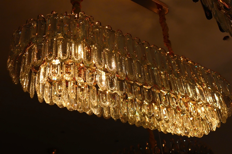 Đèn pha lê bàn ăn