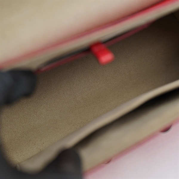 Túi LV Twist đỏ kèm gương (SR1145) sz23 KG+