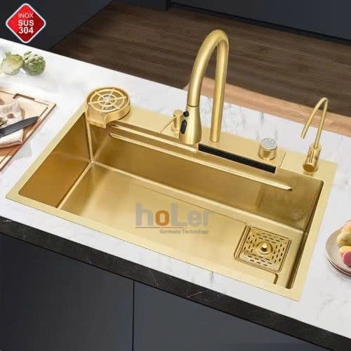 Combo Chậu + Vòi Rửa Chén Đơn Thác Nước Inox 304 Mạ Vàng LC7846