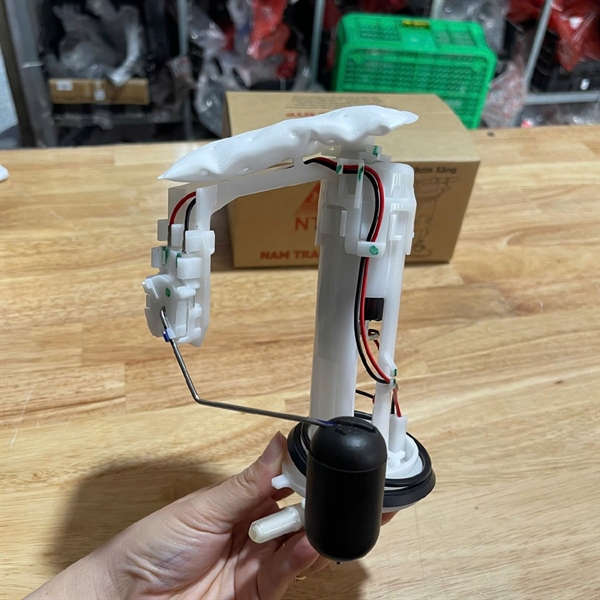Bơm Xăng PCX 125 ( đời đầu ) NTP ( KWN ) có báo xăng