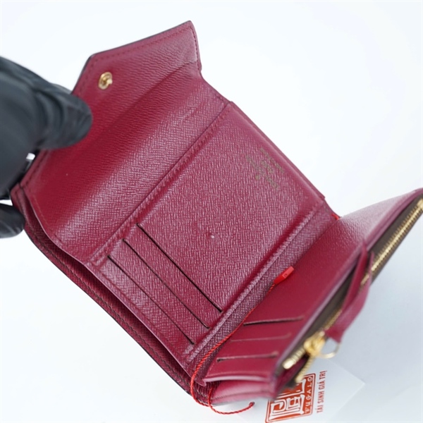 Ví LV hoa nâu nút đỏ (LT) KG+